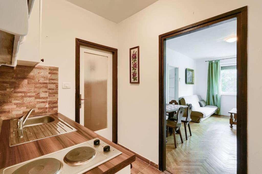 Ferienwohnung Apartman Legacy Zadar Exterior foto